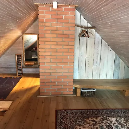 Ala-Kure Metsamaja * Varbuse