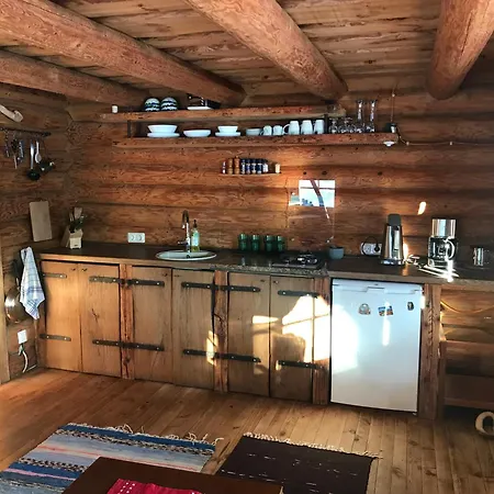 Ala-kure Metsamaja Chalet *