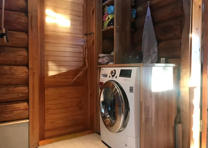 Ala-Kure Metsamaja * Varbuse