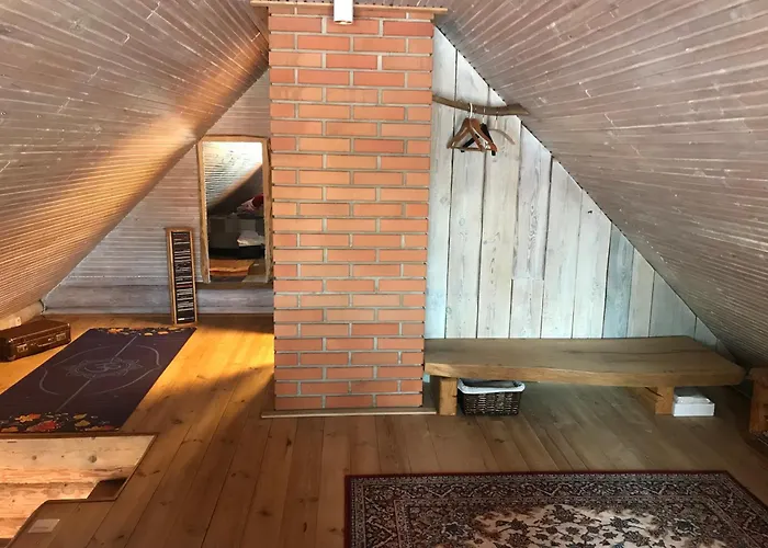 Ala-Kure Metsamaja * Varbuse